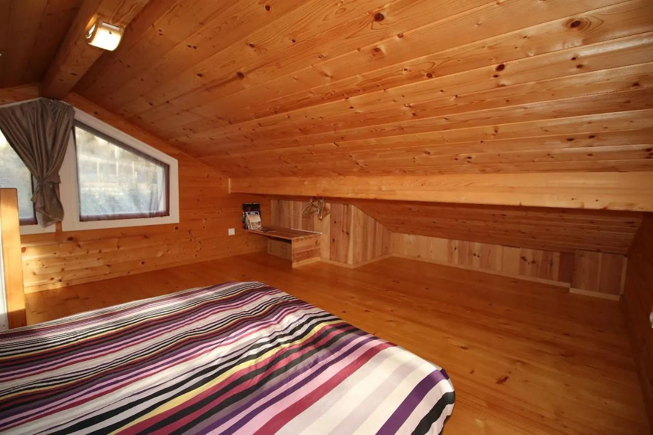 Les Epiceas Apartment Chorges France